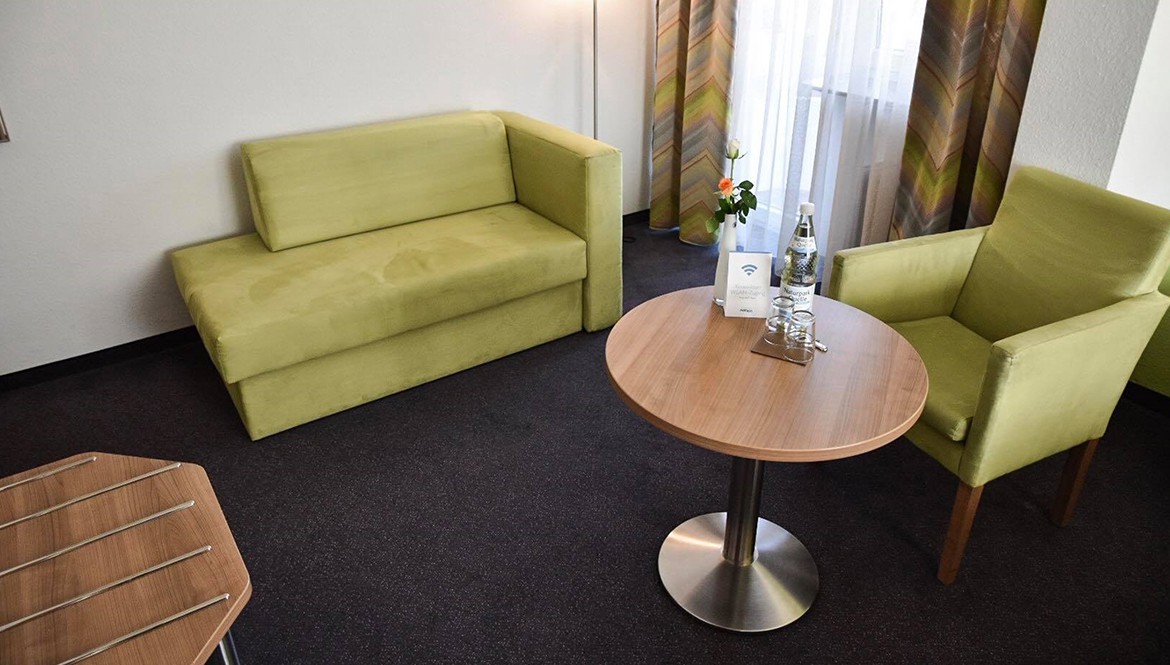 https://www.hotelmartinsklause.de/images/Room/double-room-n4.jpg